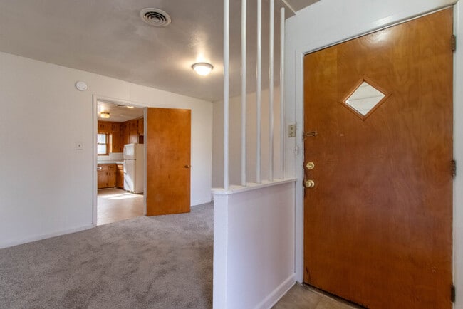 Photo - 809 Crescent St