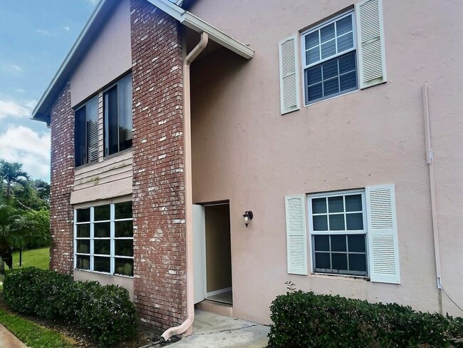 Building Photo - 12422 FL A1AAlt Unit q3 Rental