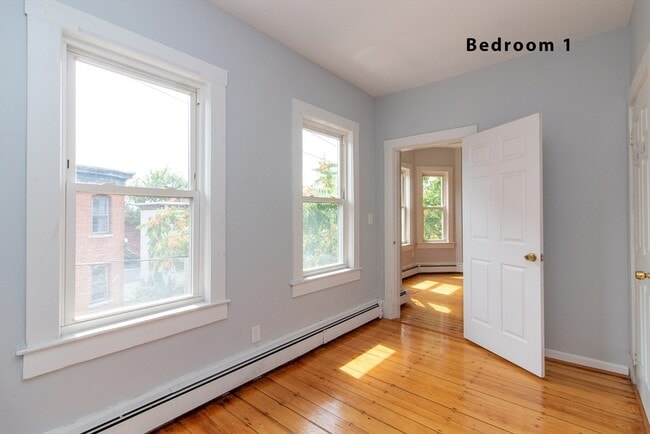 Photo - 212 Boylston St Unit 3