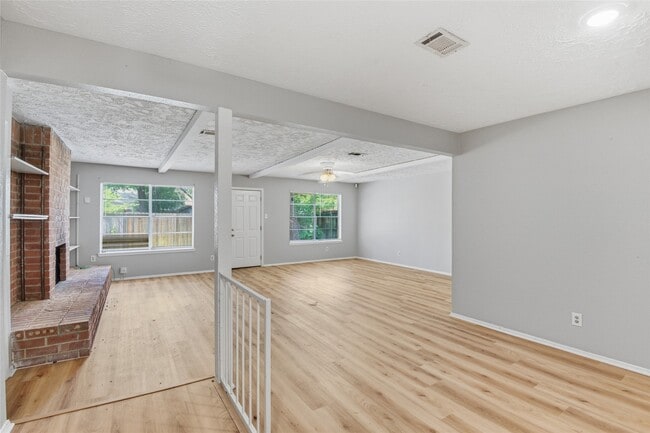 Photo - 6015 Knotty Post Ln