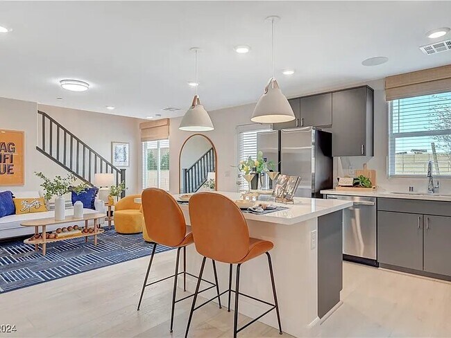 Photo - 915 Cadence Vw Wy