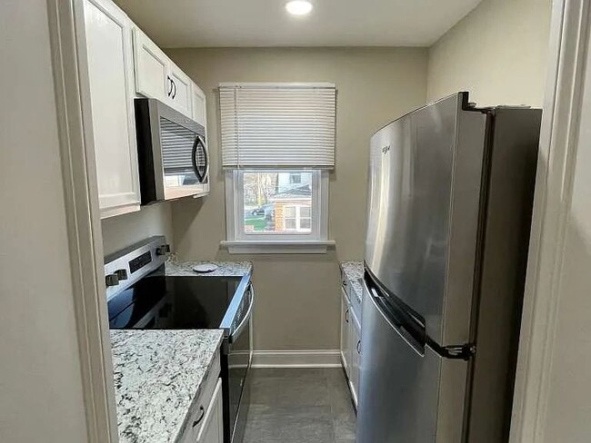 Photo - 95 Hawthorne Ave Unit #2