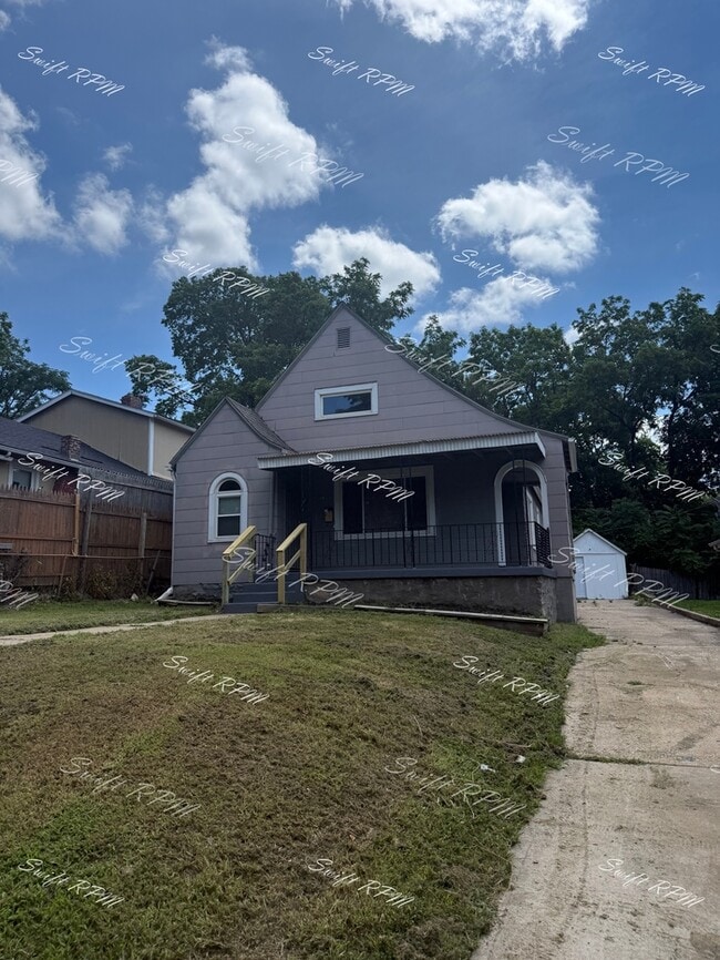 Building Photo - 3811 Monroe Ave