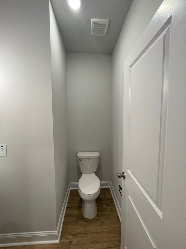 Photo - 704 Sutherland Ct