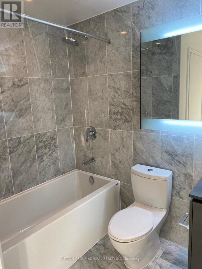 Photo - 117 McMahon Dr Unité 805