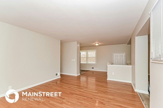 Photo - 3899 Mantell Ave