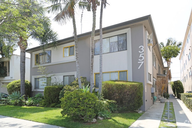 Building Photo - 357 S Elm Dr Rental