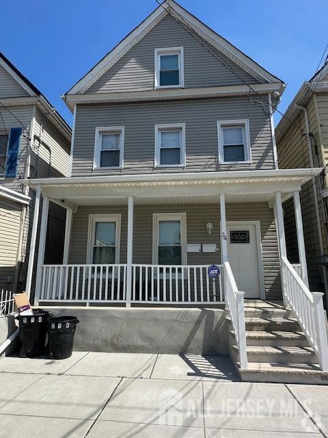 Building Photo - 214 Erie St Unit 1st Rental