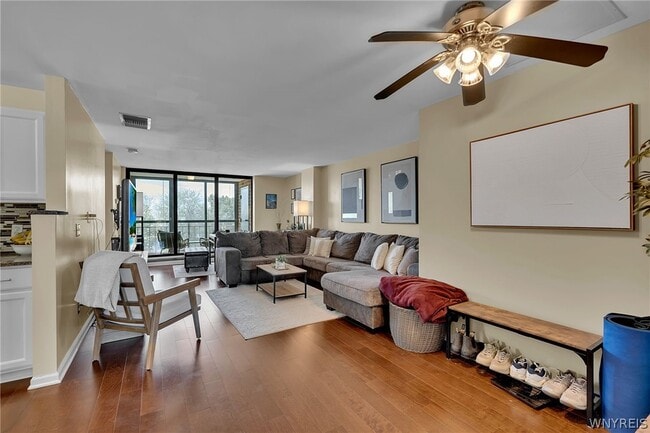 Photo - 200 Lakefront Blvd