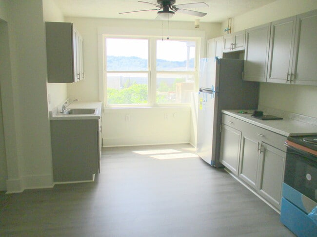 Photo - 311 Beaver St Unit 2nd Floor