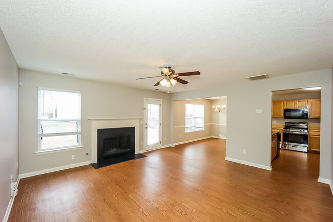 Photo - 346 Haverhill Ln