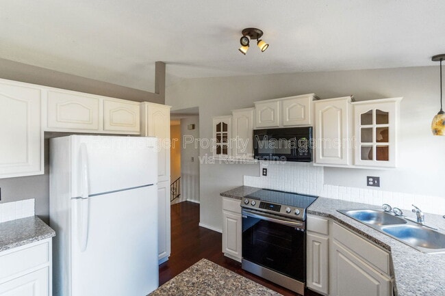 Photo - 119 S Barker Rd