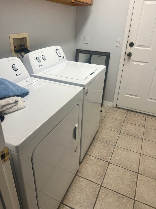 Photo - 2305 Jessica Ln