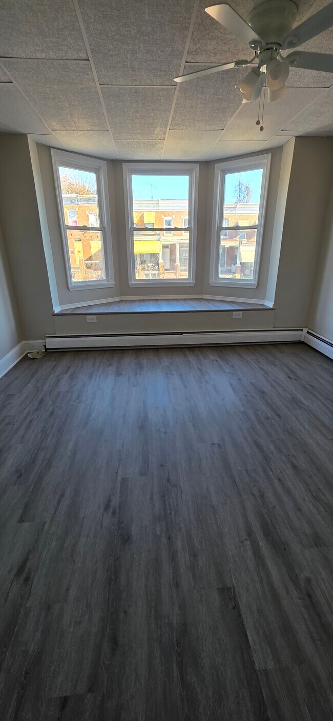 Photo - 1626 Ashburton St