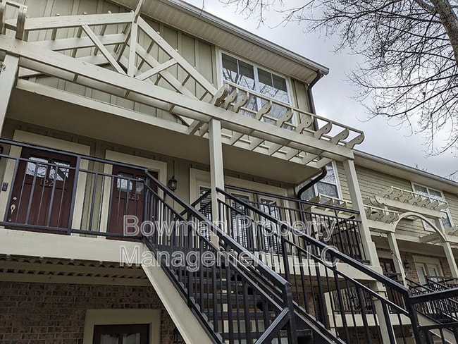 Building Photo - 660 S Barnett Shoals Rd Unit Apt 123