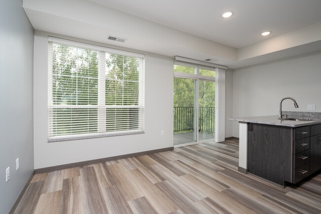 Vincent Woods Apartments