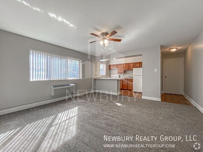 Building Photo - Modern One-Bedroom Apartment in Port Vue: ... Unit Apt. 2