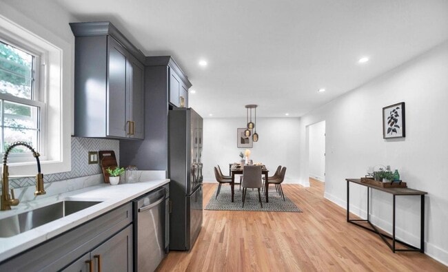 Photo - 9535 Fort Foote Rd