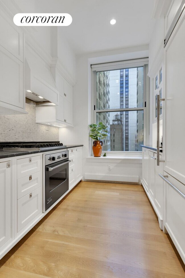 Photo - 1 Central Park S