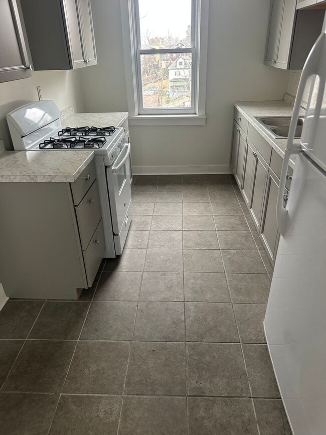 Photo - 110 Madeline St Unit apt 1