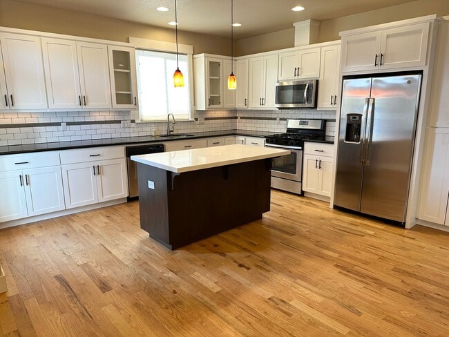 Photo - Super Cute 3 Bedroom with Bonus/Office in SE Portland Home!