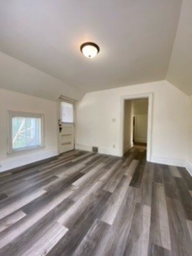 Photo - 1002 W Franklin St Unit C