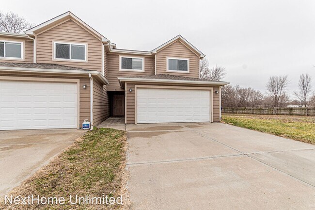 3 br, 2.5 bath House - 823 Whitetail Ct - 3 br, 2.5 bath House - 823 Whitetail Ct