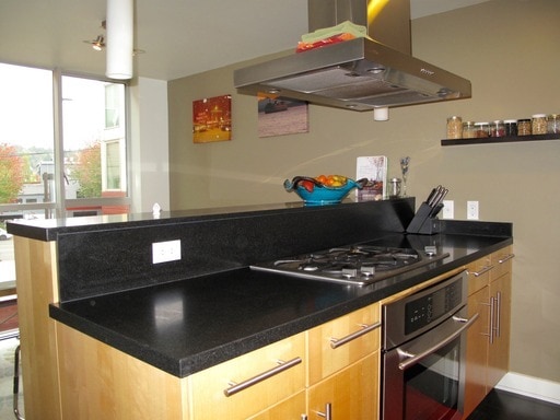 Photo - Gorgeous, Modern Townhome in the Heart of Fremont!! Open House Saturday the 27th!