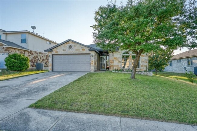 1003 Clayton Dr