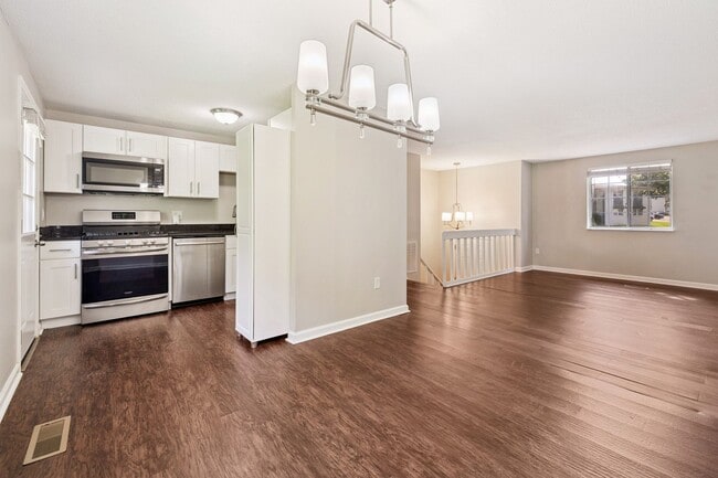 Photo - 2421 Camellia Dr Unit 2421 Camellia Drive A