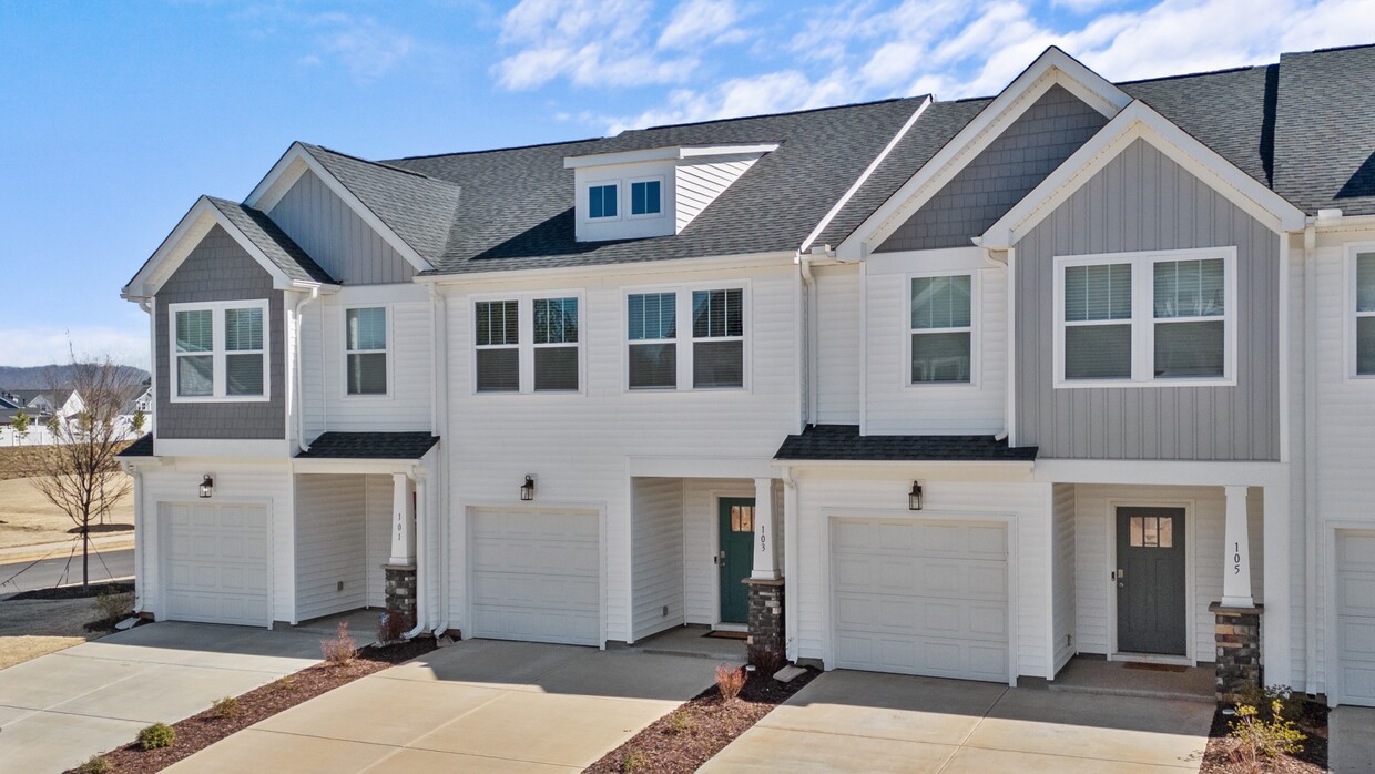 Photo - 103 Marston Ln (Greenville, SC)