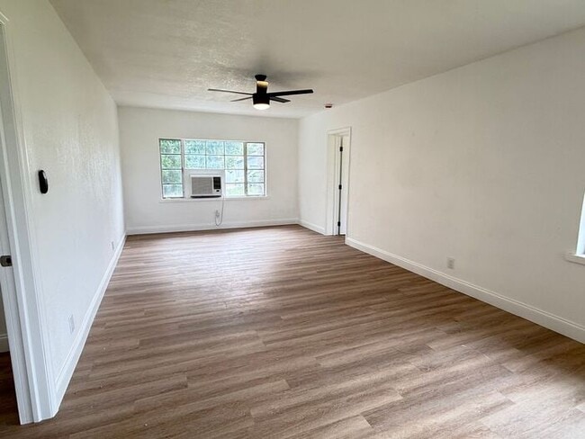 Photo - Groveland Home on large lot