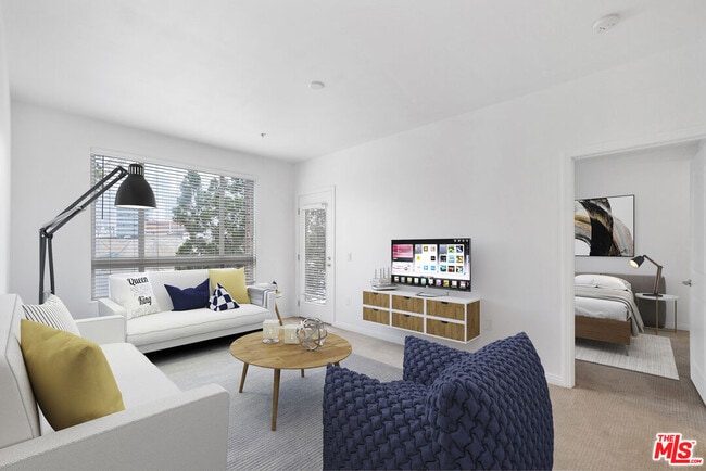 Building Photo - 100 S Alameda St Unit 209