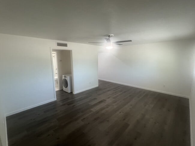 Photo - 1325 N 48th St Unit 2