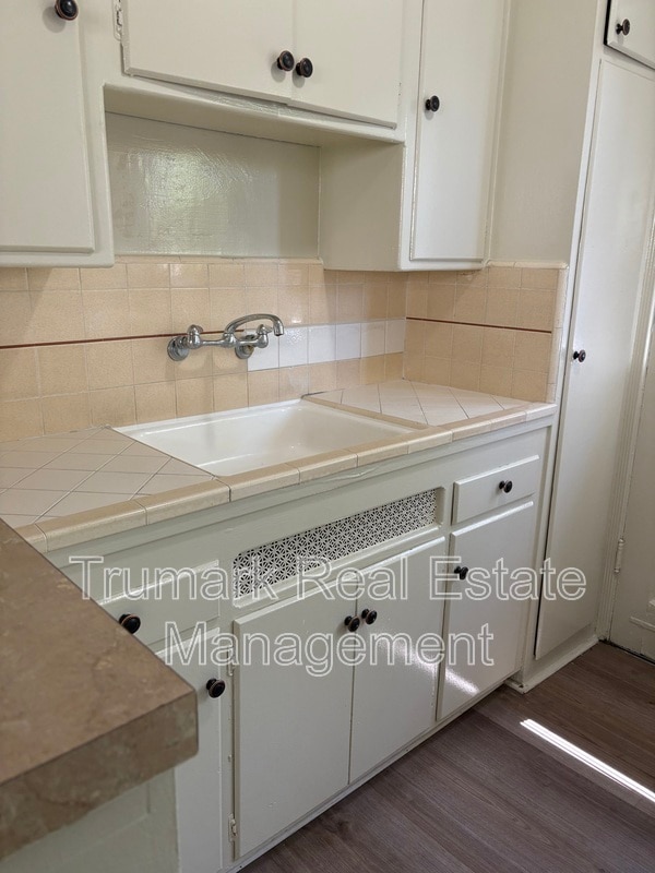 Photo - 1037 E Glenoaks Blvd Unit D