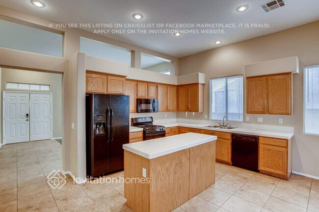 Photo - 2352 Kenneth Ave