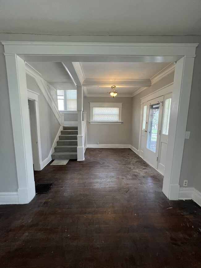 Photo - 3850 E 62nd St