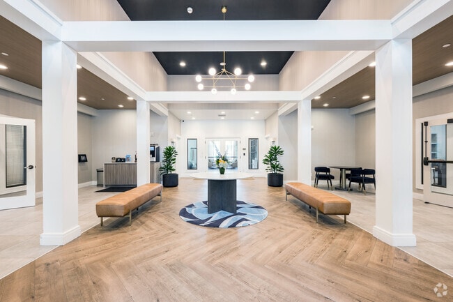Lobby - Axis at Lakeshore Rental