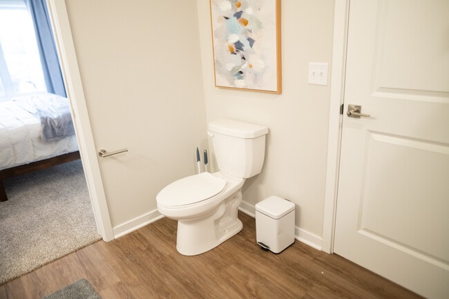 4326 Pine Forest Blvd NE Unidad Northern Dell #2