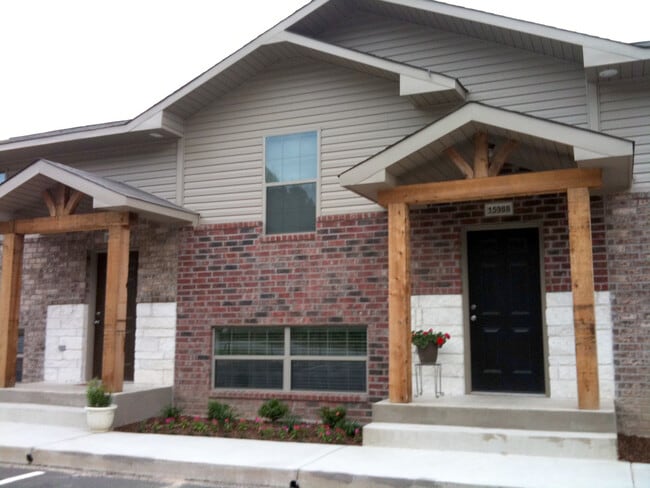 Coming Soon: 2 Bedroom Duplex for Rent in ... - Coming Soon: 2 Bedroom Duplex for Rent in ... Apartment Unit 16016 FM 16 W