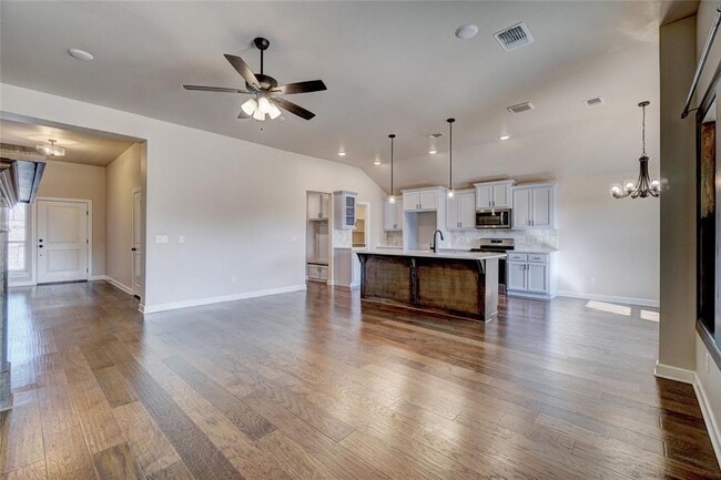 Photo - 6400 SE 87th St