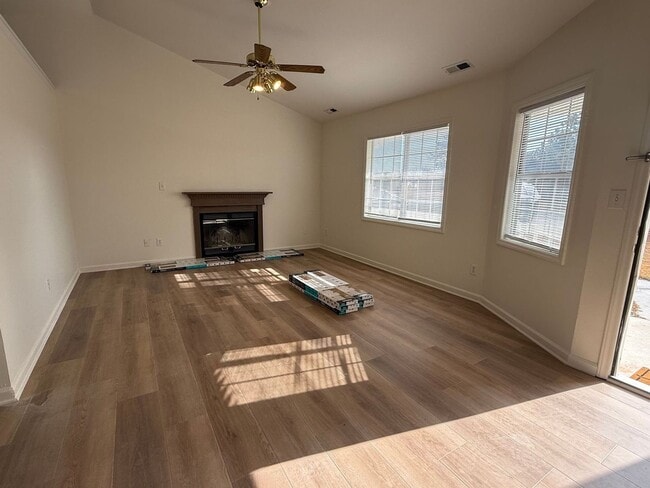 Photo - Charming 3 bedroom home in the Hubert area