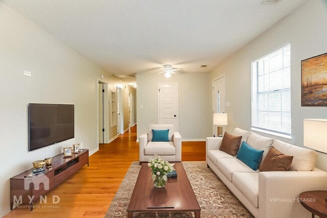 320 Navajo Pines Dr