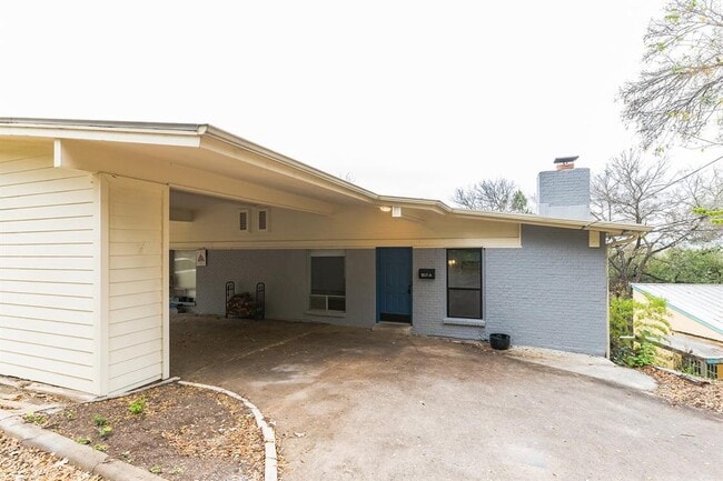 Photo - 807 Azie Morton Rd