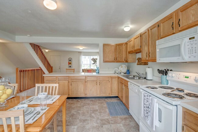 Kitchen and dining area