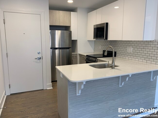 Building Photo - 29 Peterborough St