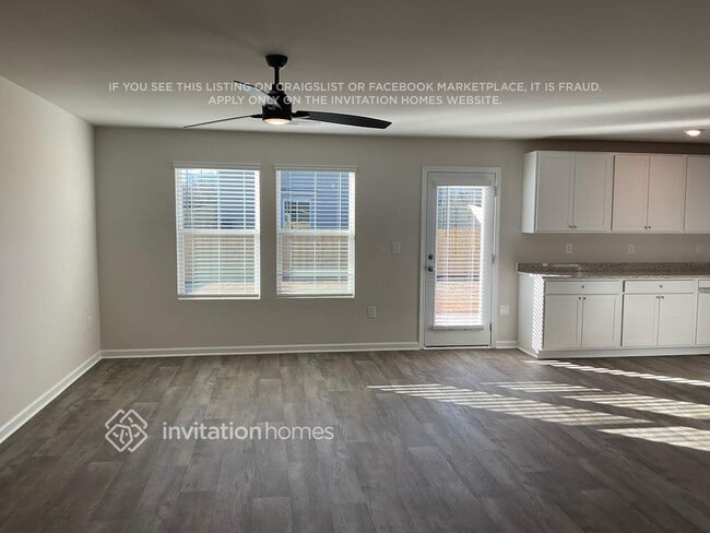 Photo - 205 White Flds Ave