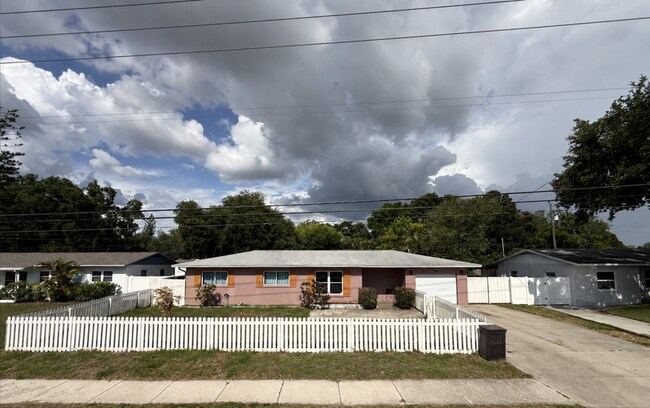 Photo - 7111 16th St N