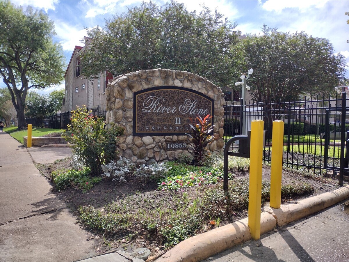 Photo - 10855 Meadowglen Ln Unidad 601