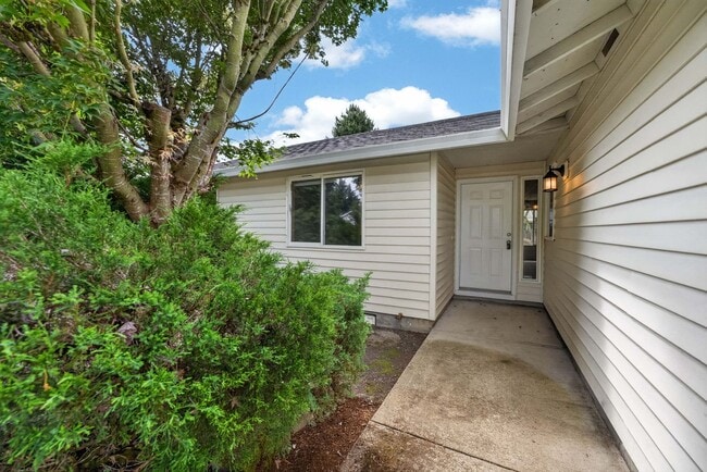 Photo - Spacious Single-Level Living with a Private Fenced Backyard